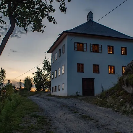 Tatil Evi Trattnachtaler Weinhaus *