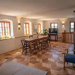 Trattnachtaler Weinhaus Сasa de vacaciones Schlusslberg